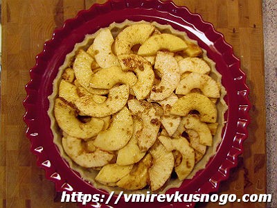 пирог из яблок