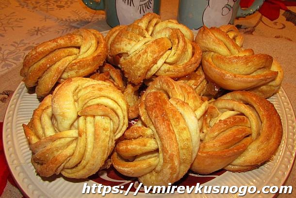 Плюшки-розочки