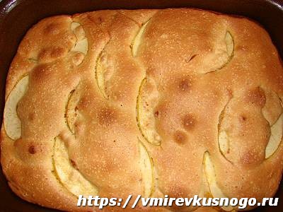 яблочный пирог