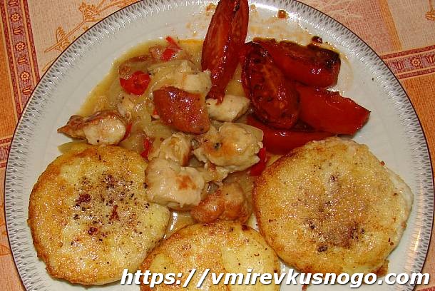 Куриное филе под острым соусом