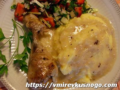 курица в сметанном соусе