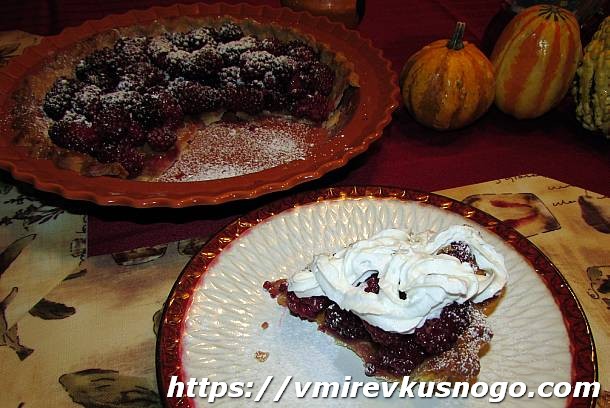 Пирог с ежевикой