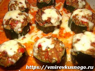 запечённые фаршированные кабачки