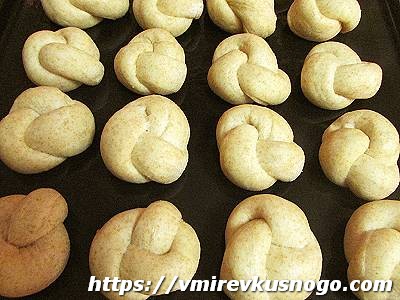 домашние булочки с чесноком