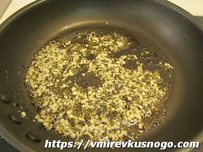 домашние булочки с чесноком