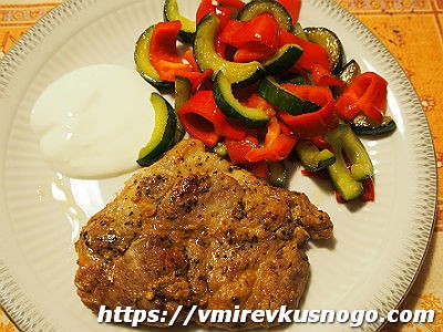 свиная вырезка с овощами