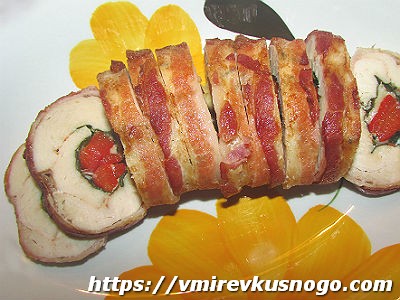 куриный рулет в беконе в духовке