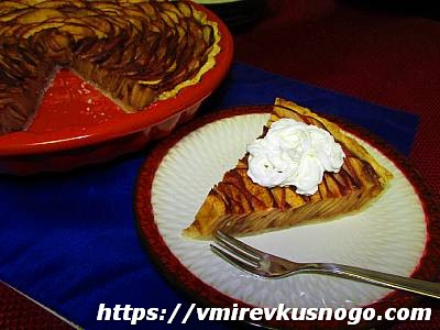 пирог с яблоками