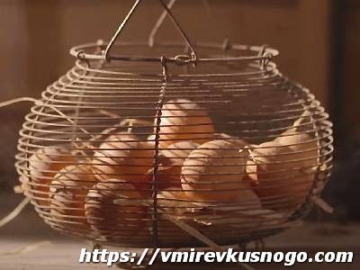 куриные яйца